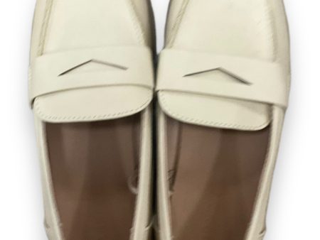 Shoes Flats By Old Navy In Cream, Size: 7 Online