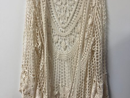 Kimono By Clothes Mentor In Cream, Size: M on Sale