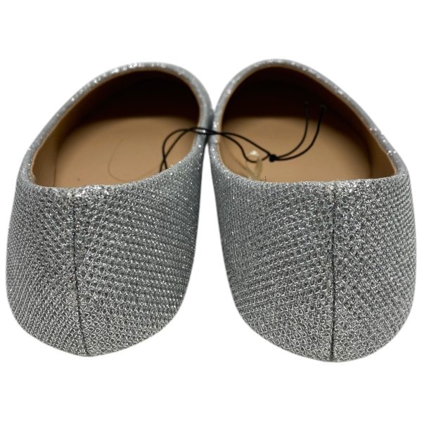 Shoes Flats By Clothes Mentor In Silver, Size: 8.5 For Discount