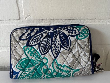 Wristlet By Vera Bradley, Size: Small For Discount