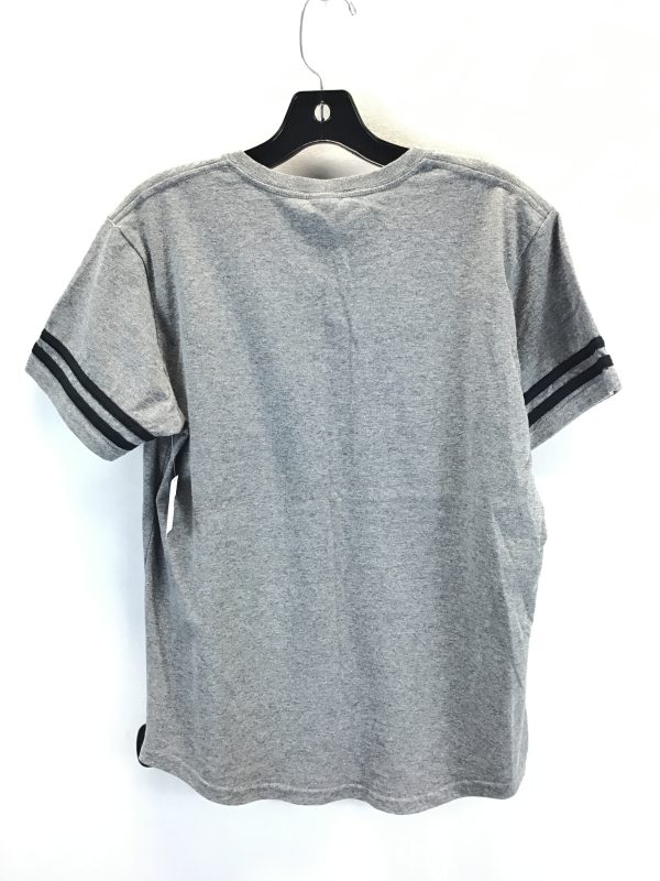 Top Short Sleeve Basic By Clothes Mentor In Grey, Size: L Online Sale