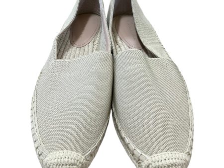 Shoes Flats By Banana Republic In Tan, Size: 7 Online Sale