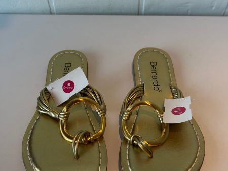 Sandals Flip Flops By Bernardo In Gold, Size: 8 For Discount