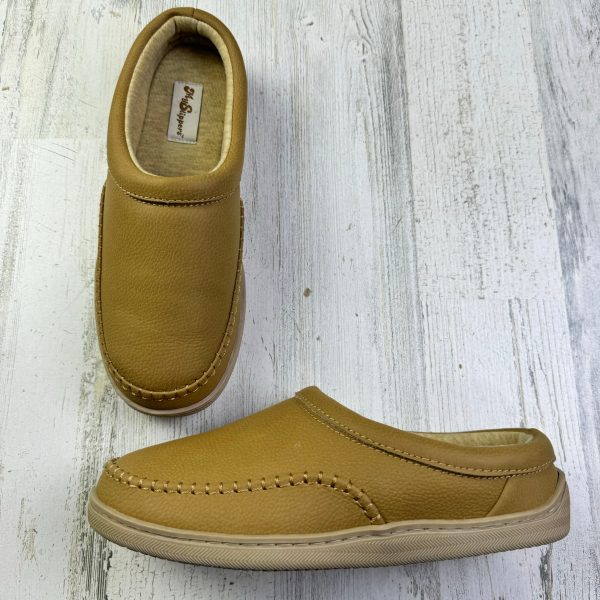 Slippers By Clothes Mentor In Tan, Size: 8 For Sale