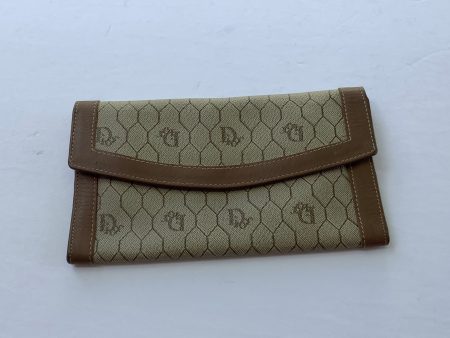 Wallet Luxury Designer By Dior, Size: Medium Online Sale