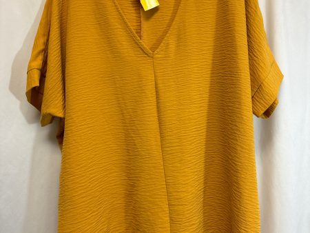 Top Short Sleeve By Zenana Outfitters In Yellow, Size: L For Discount